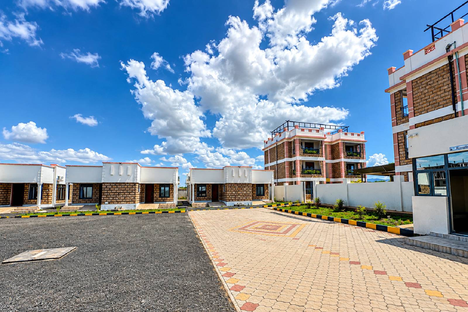 Lapur Heights Gallery
