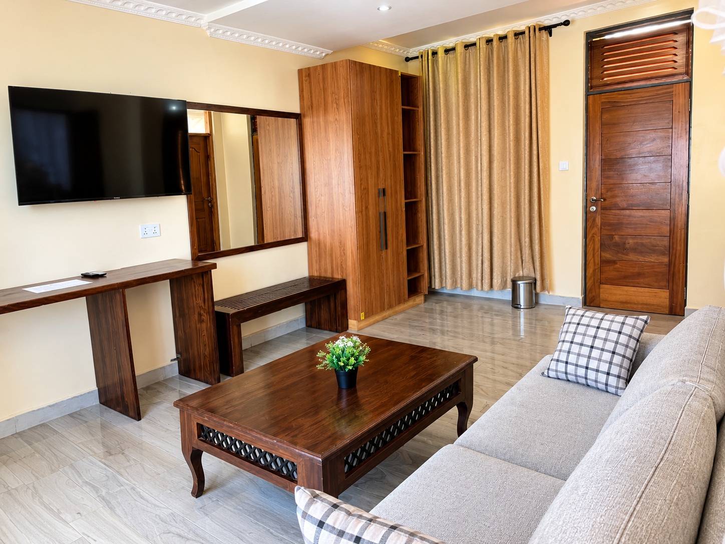Deluxe Room - Lapur Heights Hotel
